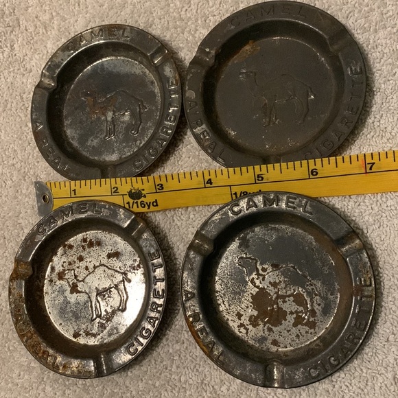 Vintage Camel Pressed Tin Advertising Ashtray - A Real Cigarette - Picture 8 of 8